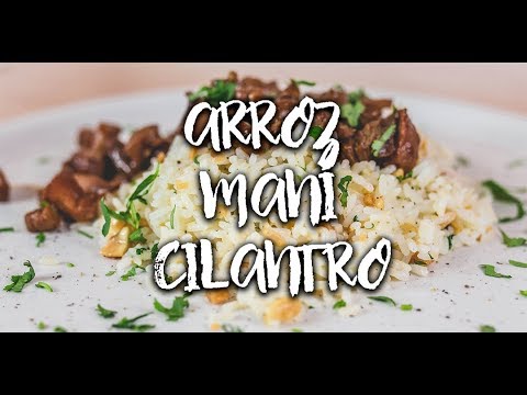 Cómo cocinar arroz con maní y pasas