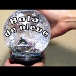 Cómo hacer una bola de nieve con una copa